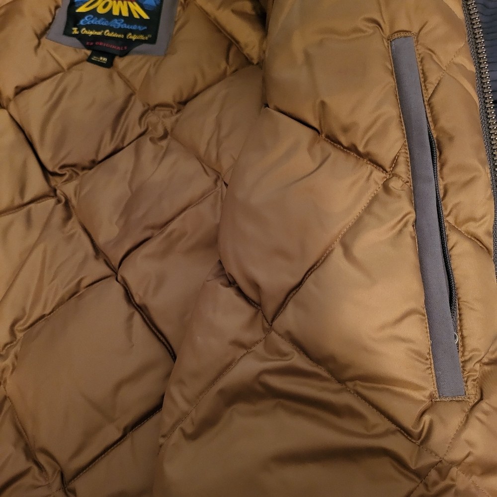 Coat - Picture 8 of 10